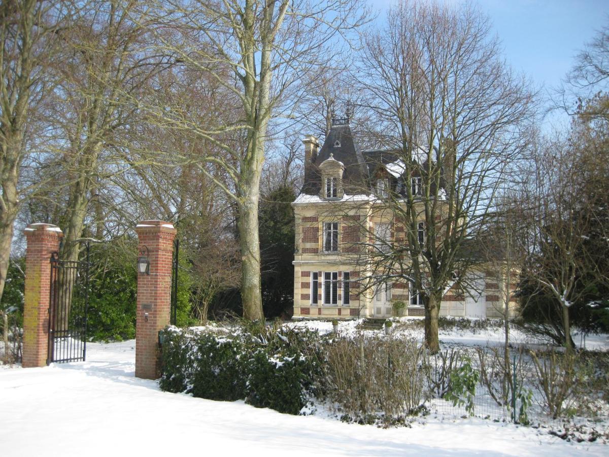 Château de Launay Mery-Corbon Ngoại thất bức ảnh