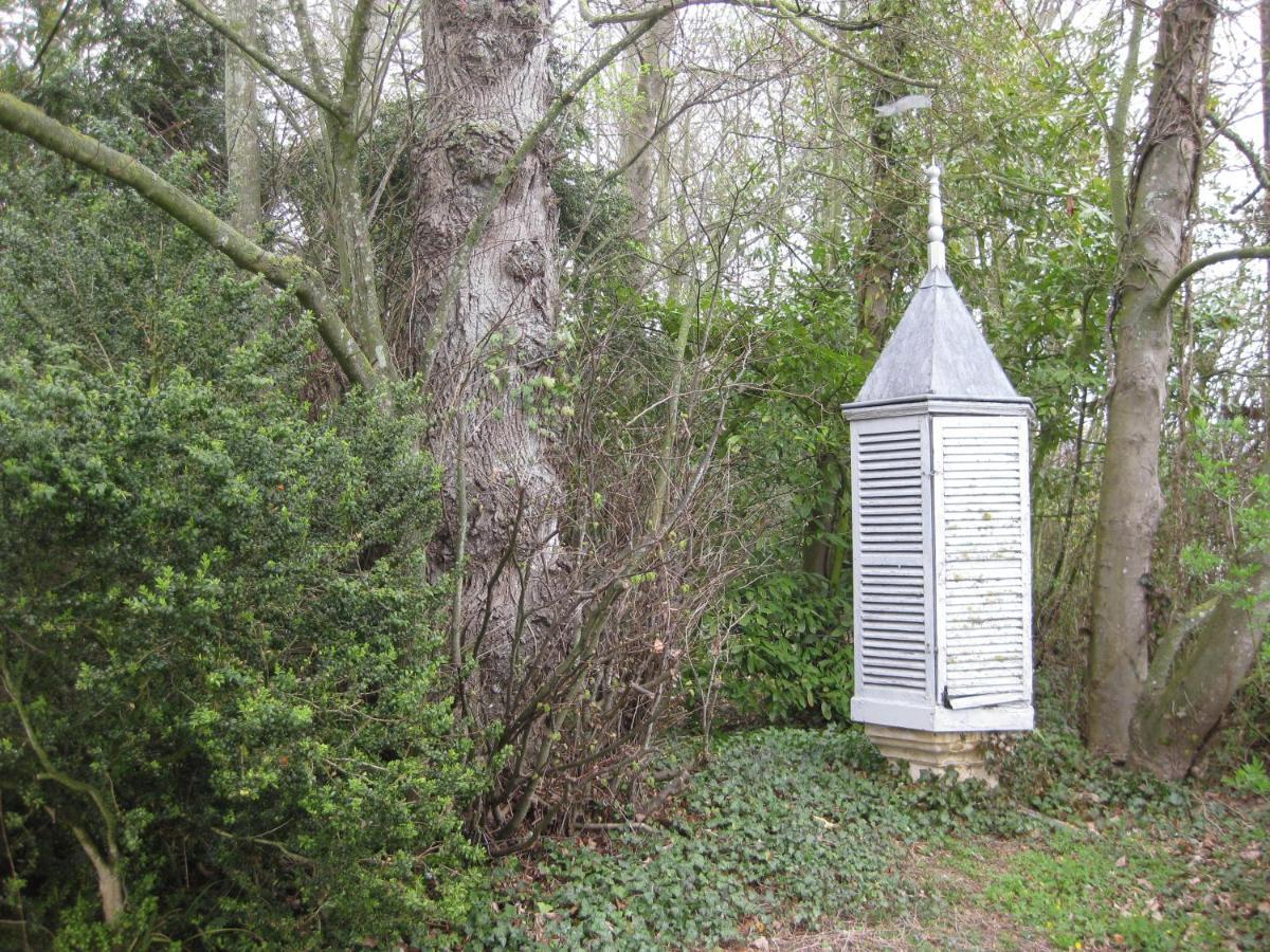 Château de Launay Mery-Corbon Ngoại thất bức ảnh